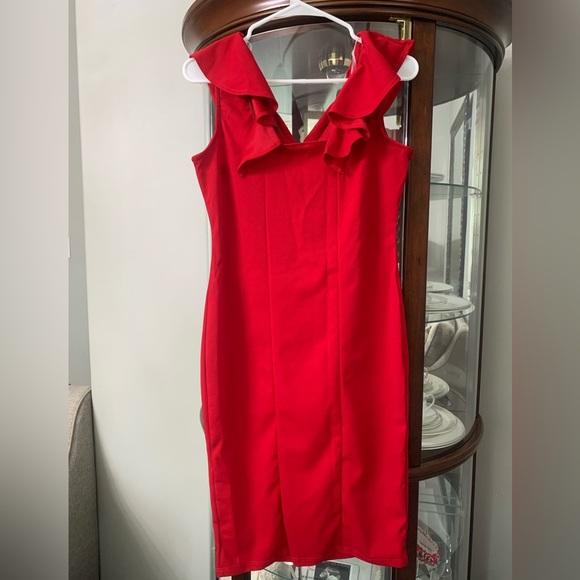 Red Solid Ruffle Neck Dress - Picture 6 of 6